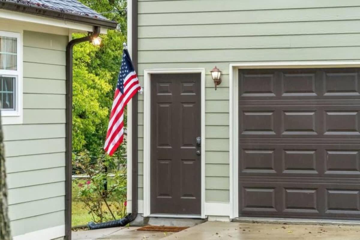 Ferienwohnung The Campbell Carriage House Clarksville Exterior foto