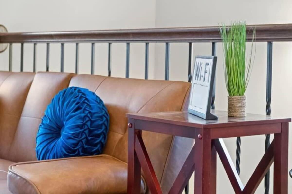 Ferienwohnung The Campbell Carriage House Clarksville Exterior foto
