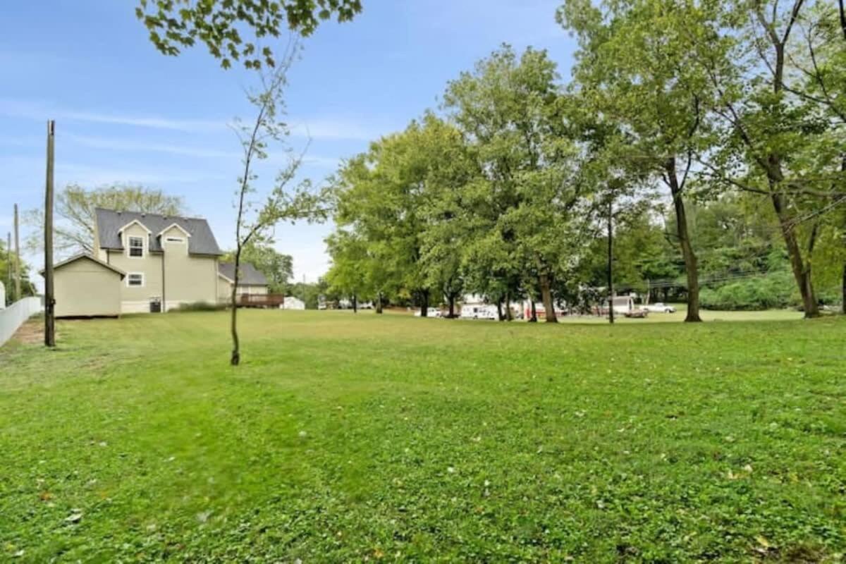Ferienwohnung The Campbell Carriage House Clarksville Exterior foto
